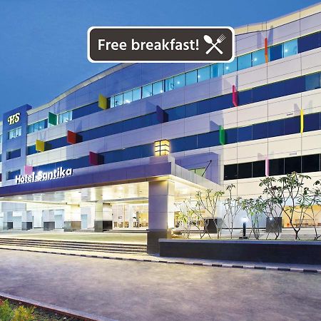 Hotel Santika Kelapa Gading Jacarta Exterior foto